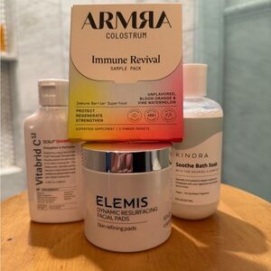 ELEMIS Dynamic Resurfacing Facial Pads and beauty sampler bundle